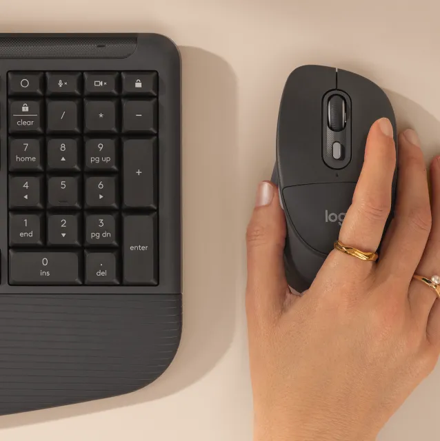 Комфортная посадка руки с Logitech Signature Comfort Plus M850 L