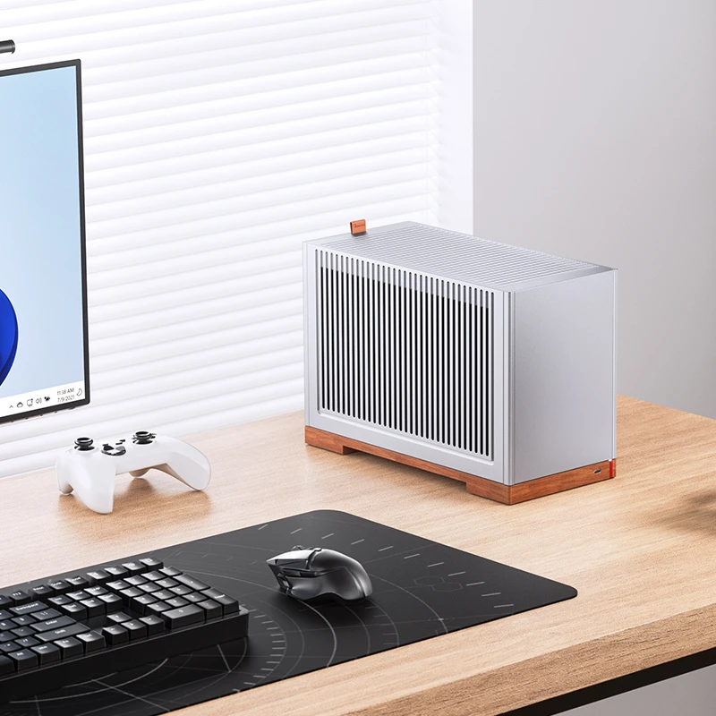 Корпус JONSBO T9 Silver на рабочем столе