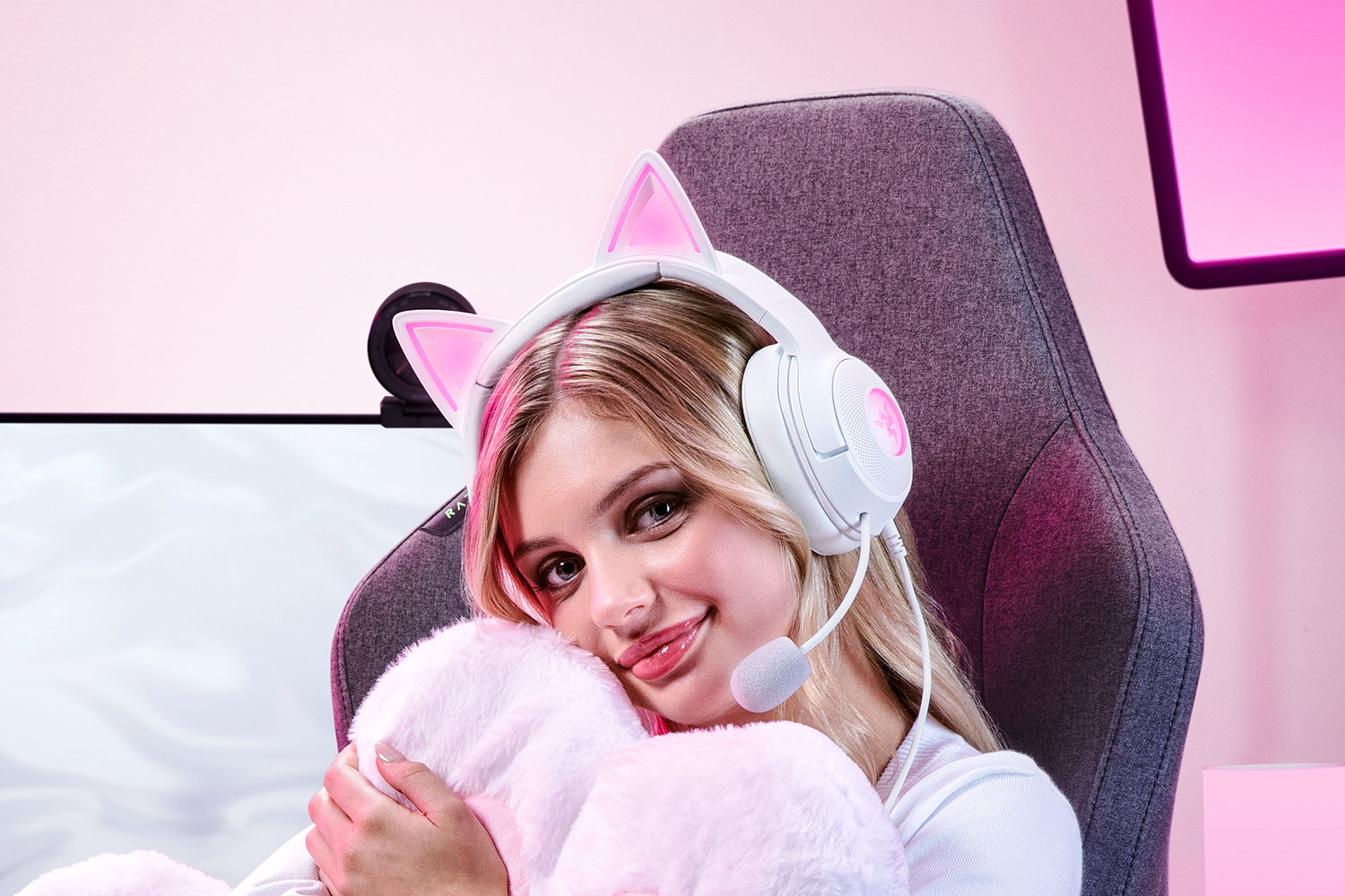 Razer Kraken Kitty V2 White із кардіоїдним мікрофоном
