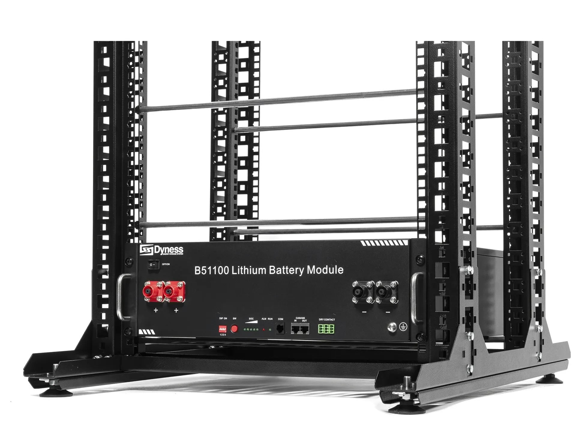 Доступ до акумуляторів у стійці QUBE QB32U8BAT