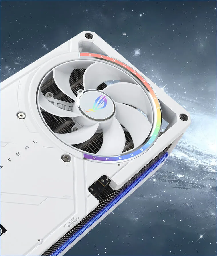 Четвертий вентилятор ASUS ROG Astral RTX 5090 White