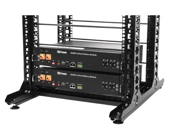 Акумулятори Dyness B4850 у стійці QUBE
