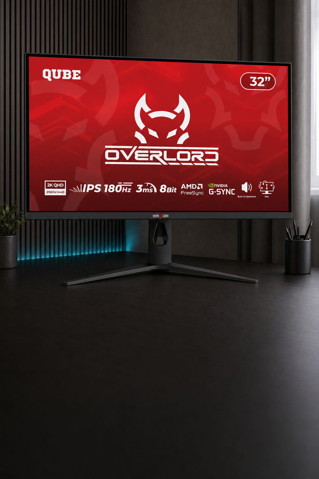 Игровой монитор 32 дюйма QUBE G32Q180HS на столе