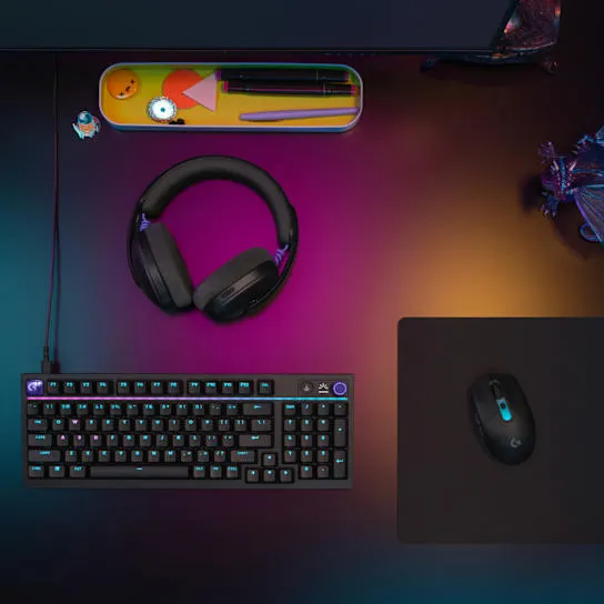 Logitech G305 X SUPERLIGHT у геймерському сетапі