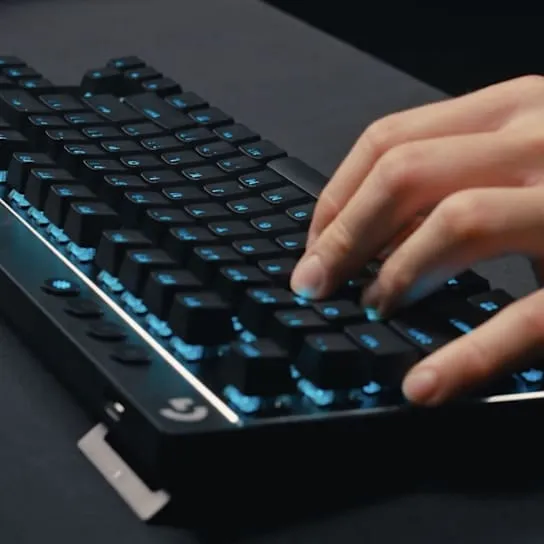 Logitech G PRO X TKL LIGHTSPEED в работе