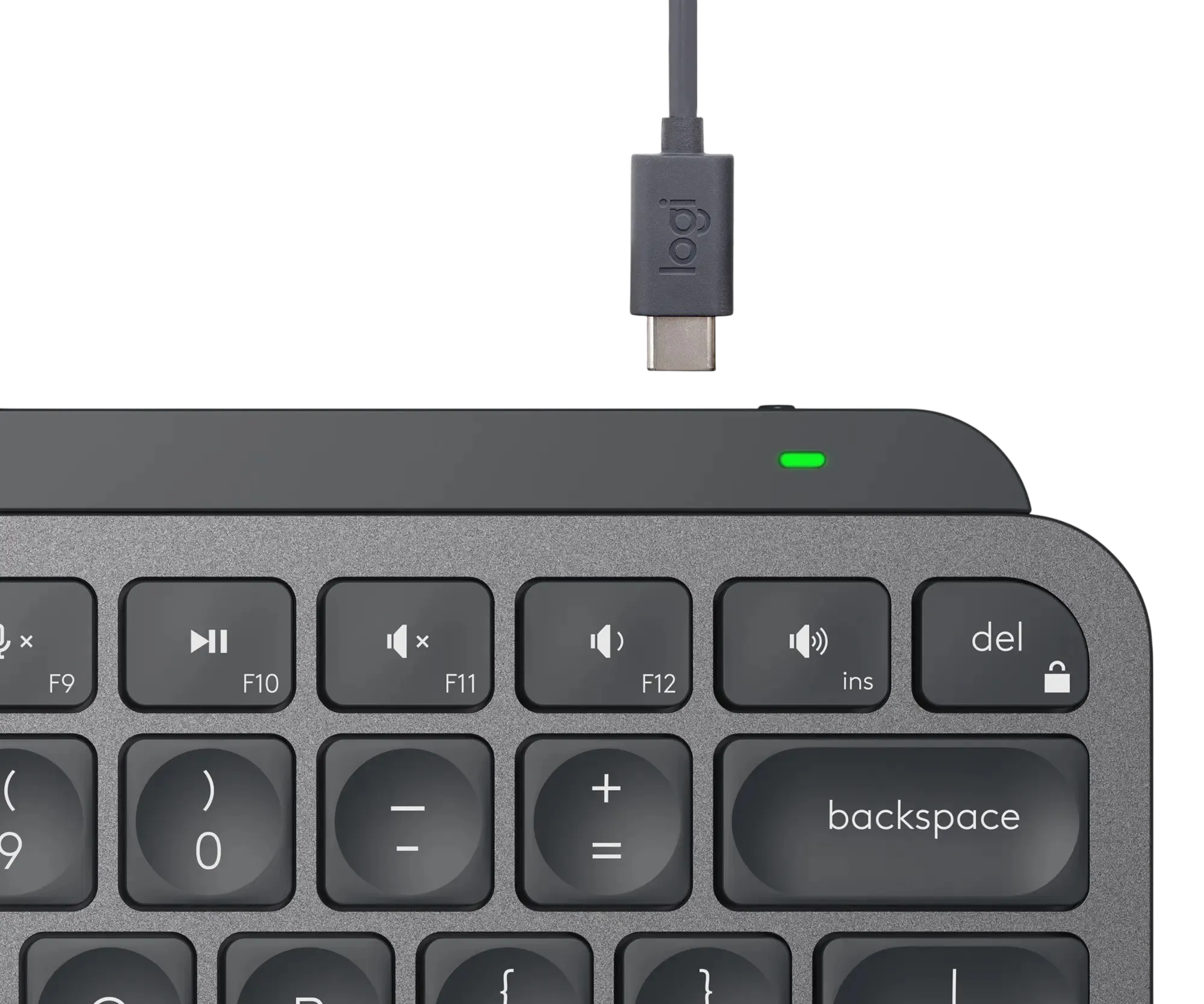 Logitech MX Keys Mini Graphite на рабочем столе
