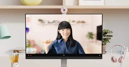 Logitech Brio 300 во время видеозвонка