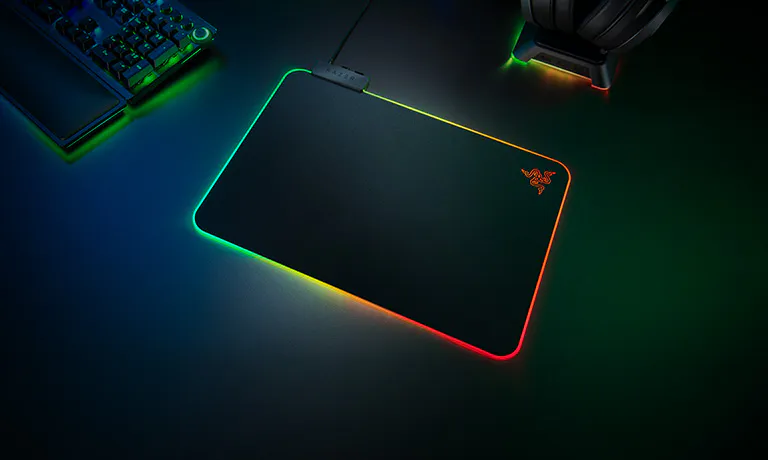 Razer Firefly V2 з RGB-підсвічуванням