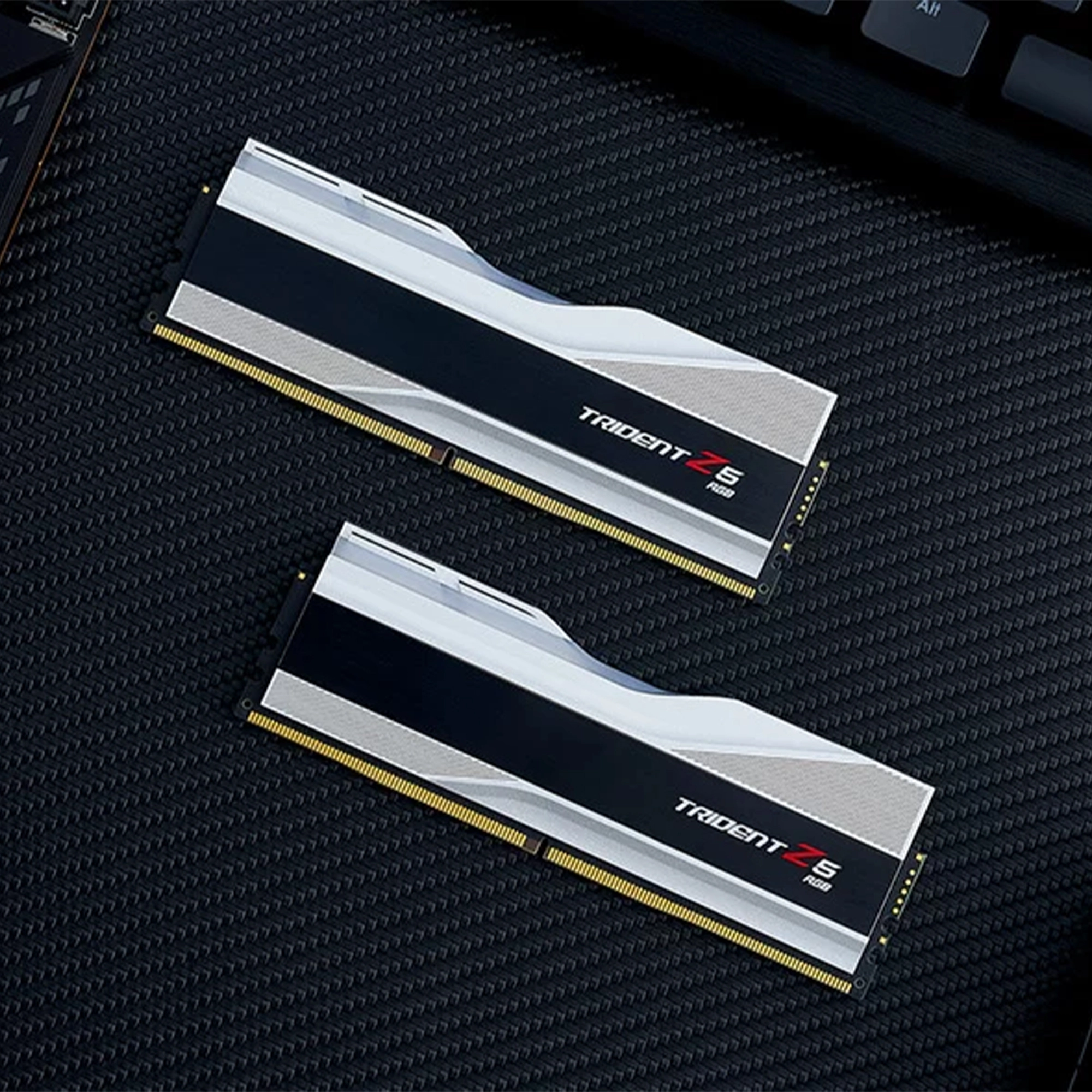 Купить Модуль памяти G.Skill Trident Z5 RGB Silver DDR5-6000 32GB (2x16GB) CL32-38-38-96 1.35V - фото 6