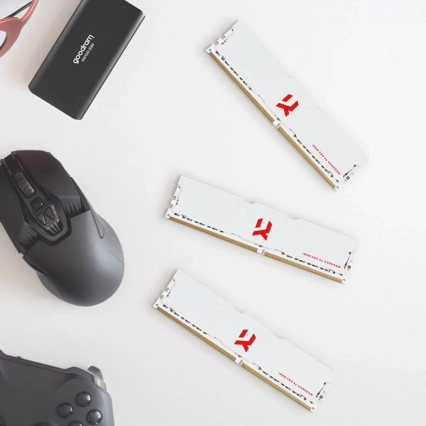 Купить Модуль памяти GOODRAM IRDM PRO Crimson White DDR4-3600 16GB - фото 3