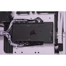 Купить Контроллер Corsair iCUE Commander Core XT - фото 8