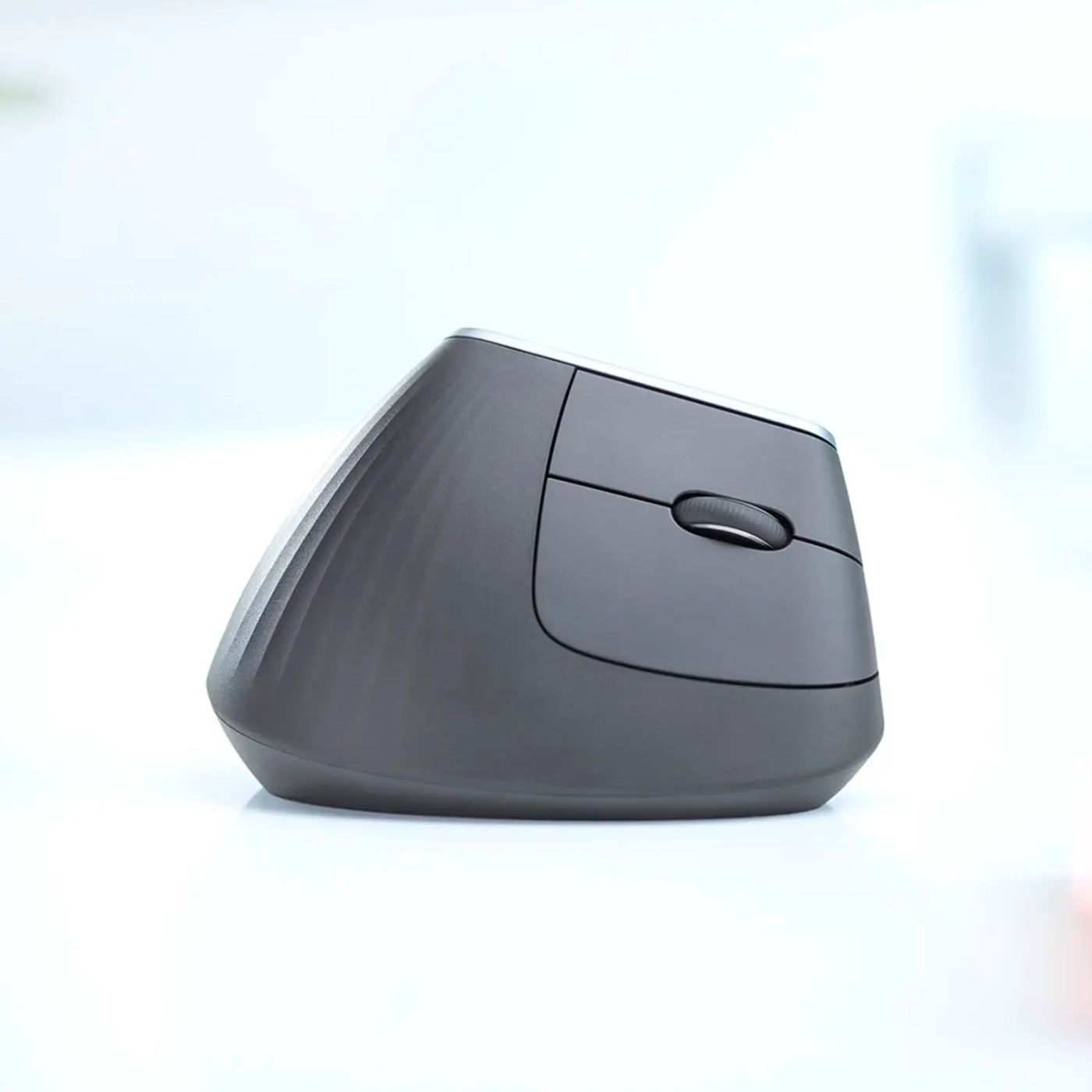 Купить Мышь Logitech MX Vertical Advanced Ergonomic Mouse graphite 2.4GHZ/BT (910-005448) - фото 12