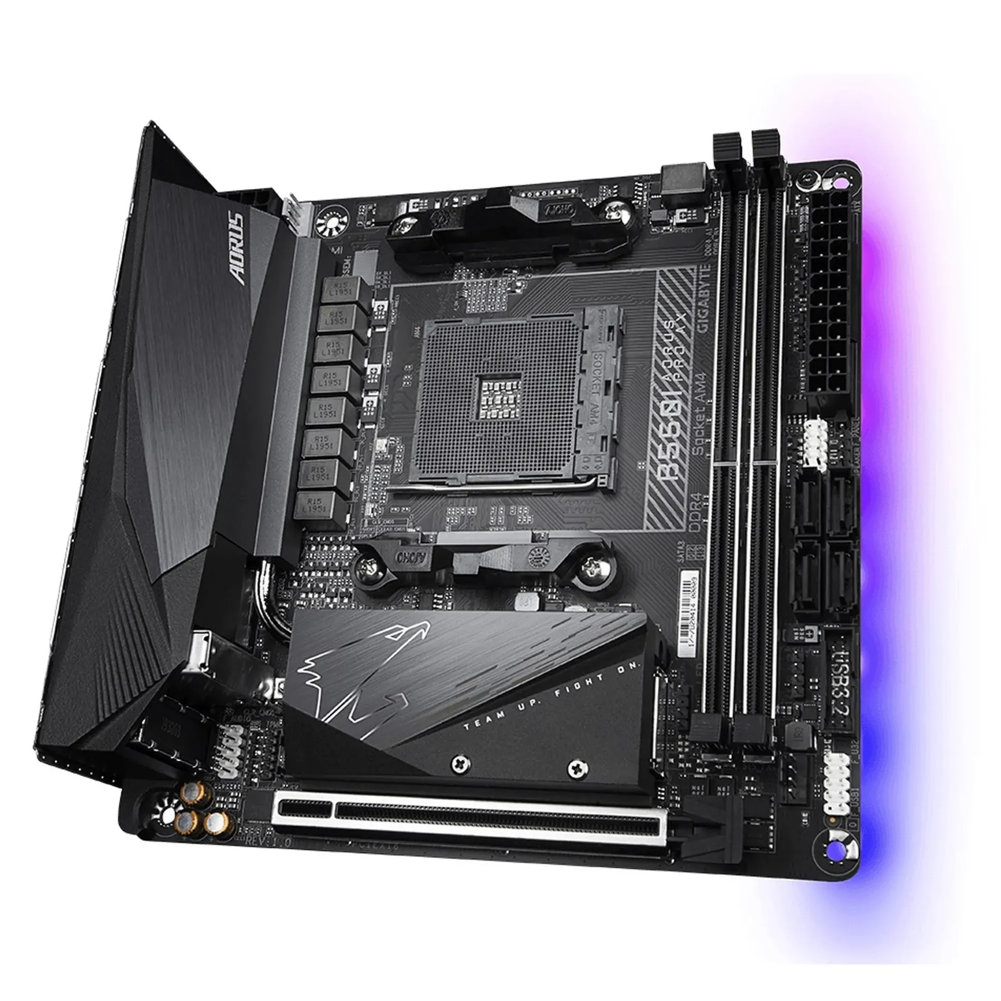 Купить Материнская плата GIGABYTE B550I AORUS PRO AX - фото 3