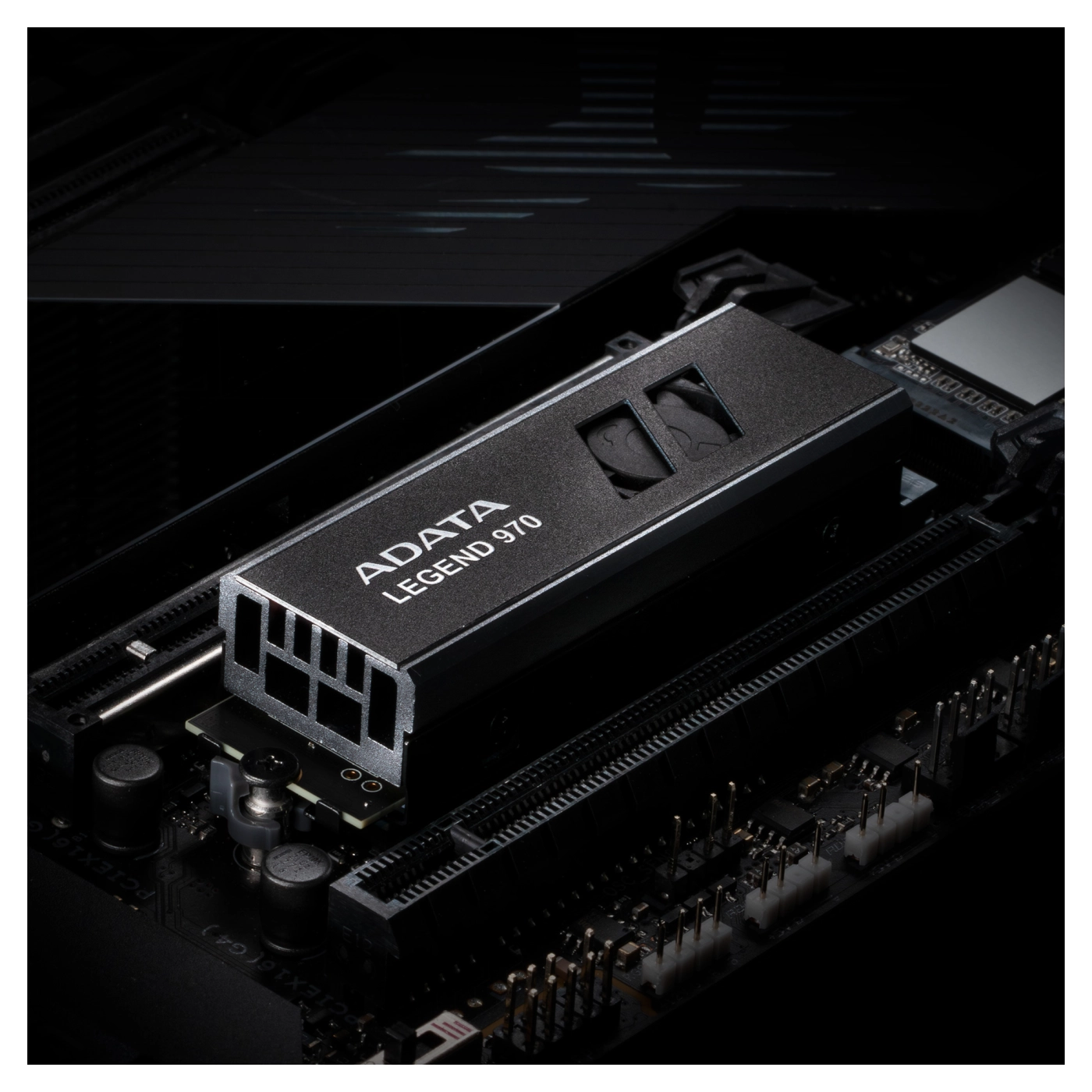 Купить SSD диск ADATA LEGEND 970 2TB M.2 PCIe 5.0 x4 (SLEG-970-2000GCI) - фото 8