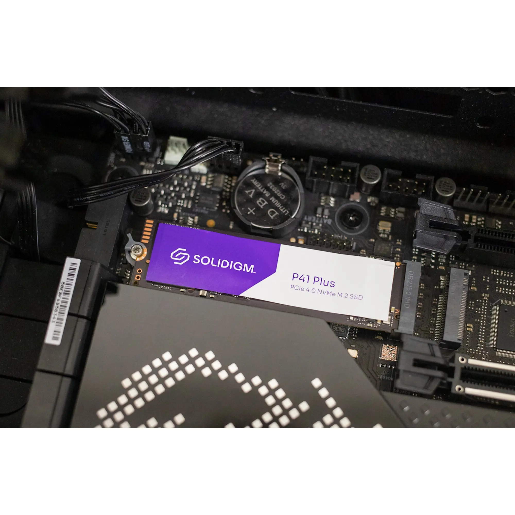 Купить SSD диск Solidigm P41 Plus 2TB M.2 (SSDPFKNU020TZX1) - фото 5