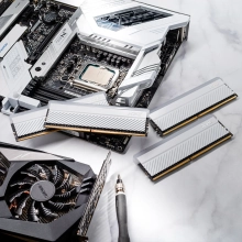 Купить Модуль памяти ADATA XPG Spectrix D45G RGB White DDR4-3600 8GB (AX4U36008G18I-CWHD45G) - фото 4