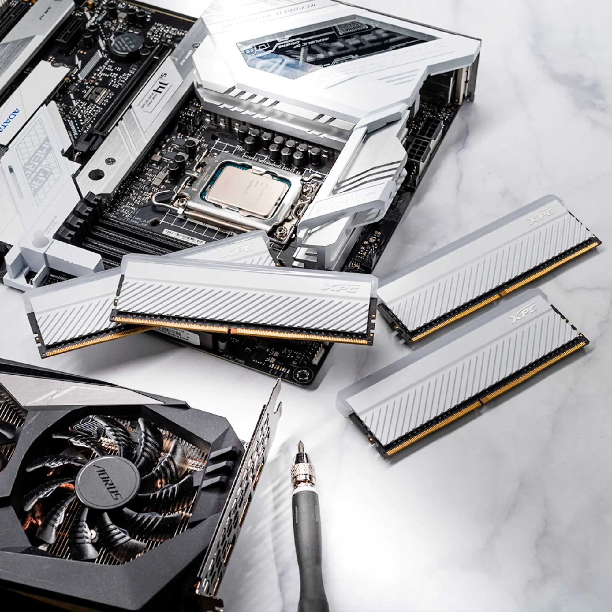 Купить Модуль памяти ADATA XPG Spectrix D45G RGB White DDR4-3600 8GB (AX4U36008G18I-CWHD45G) - фото 4
