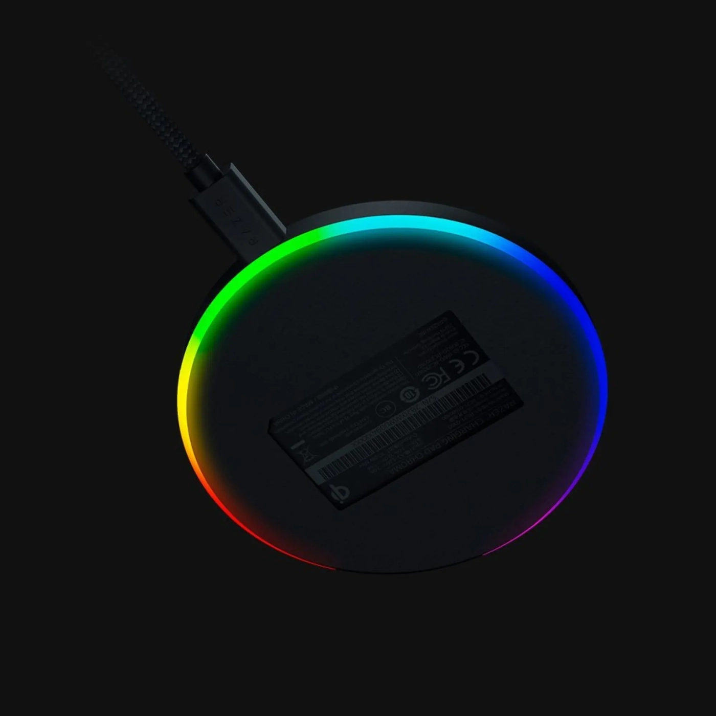 Купить БЗУ RAZER Charging Pad Chroma (RC21-01600100-R371) - фото 4