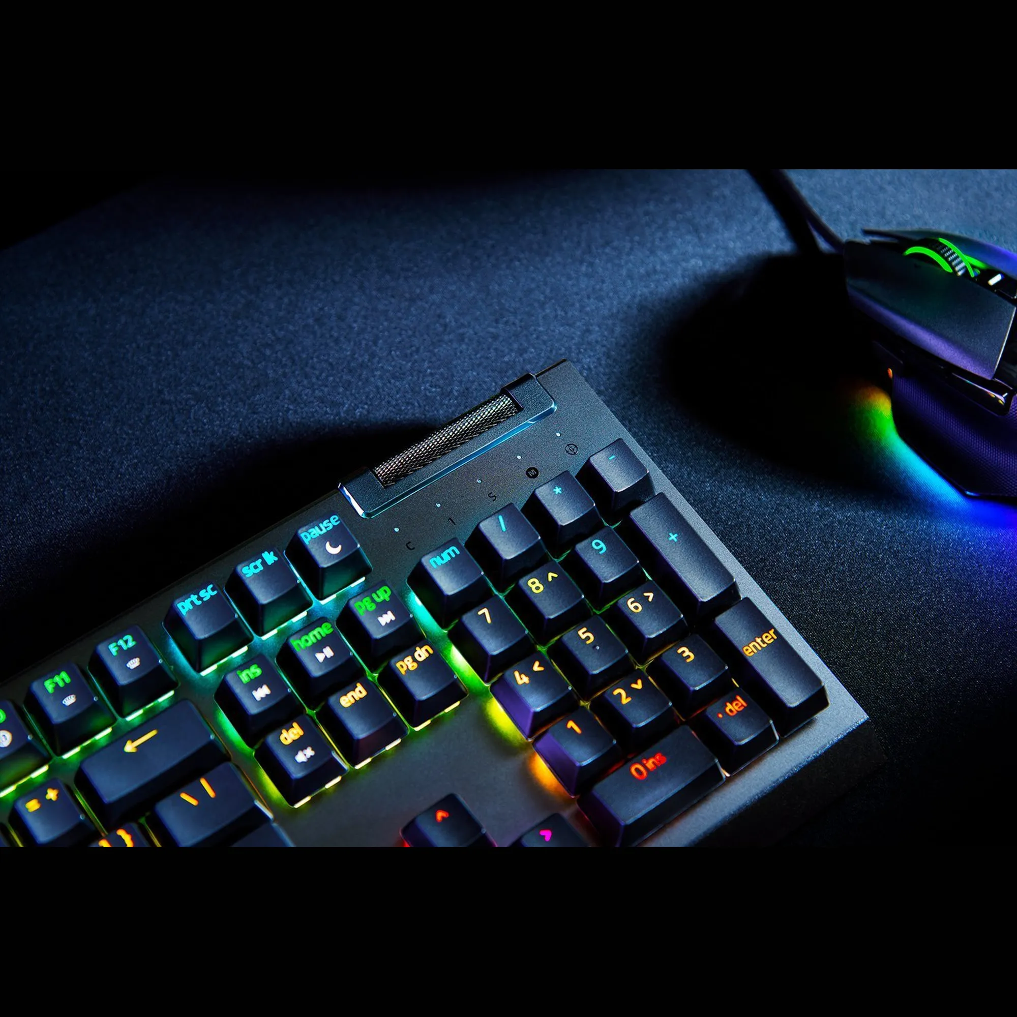 Купити Клавіатура RAZER BlackWidow V4 X Green Switch RU (RZ03-04700800-R3R1) - фото 8