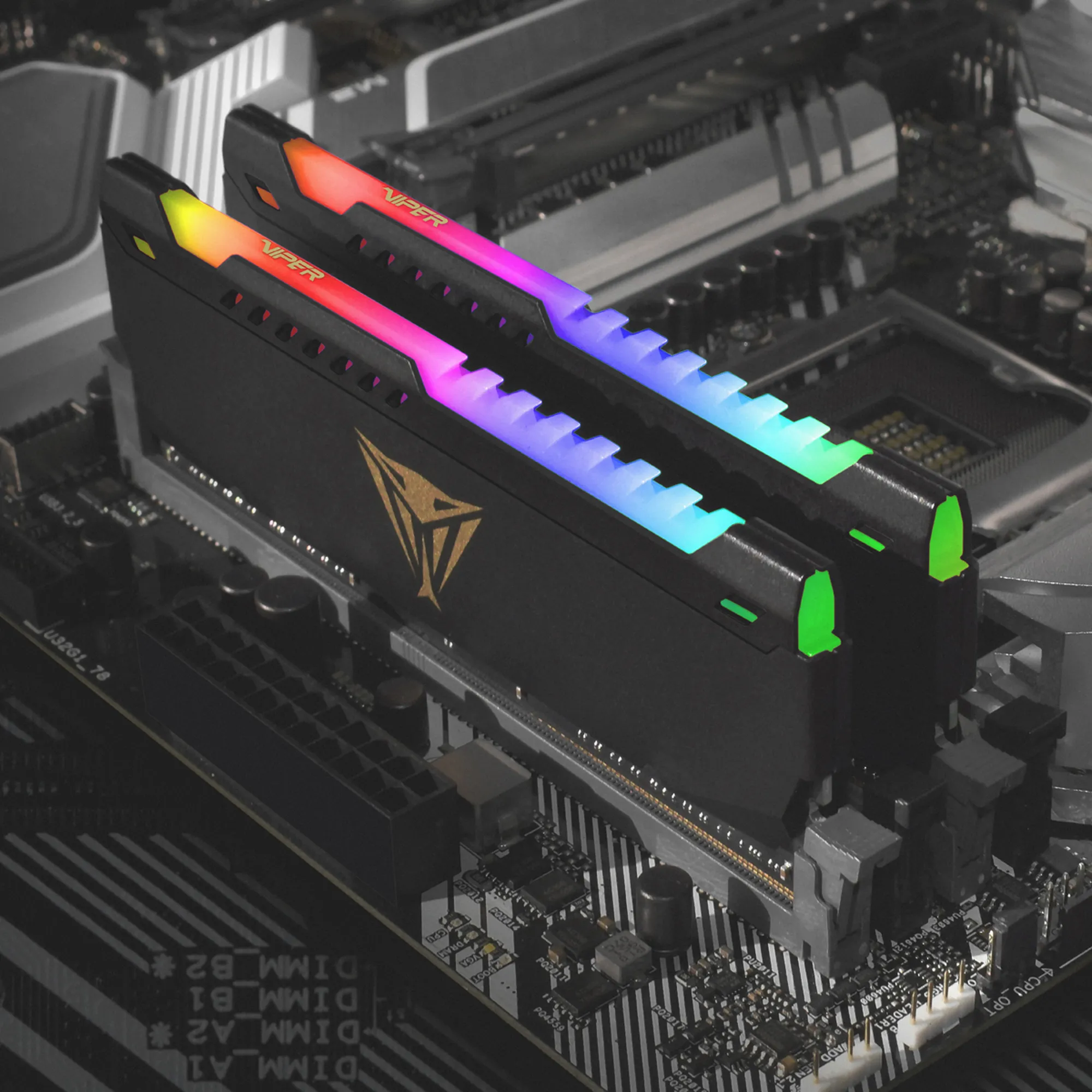 Купить Модуль памяти Patriot Viper Steel RGB DDR4-3200 32GB (2x16GB) (PVSR432G320C8K) - фото 7