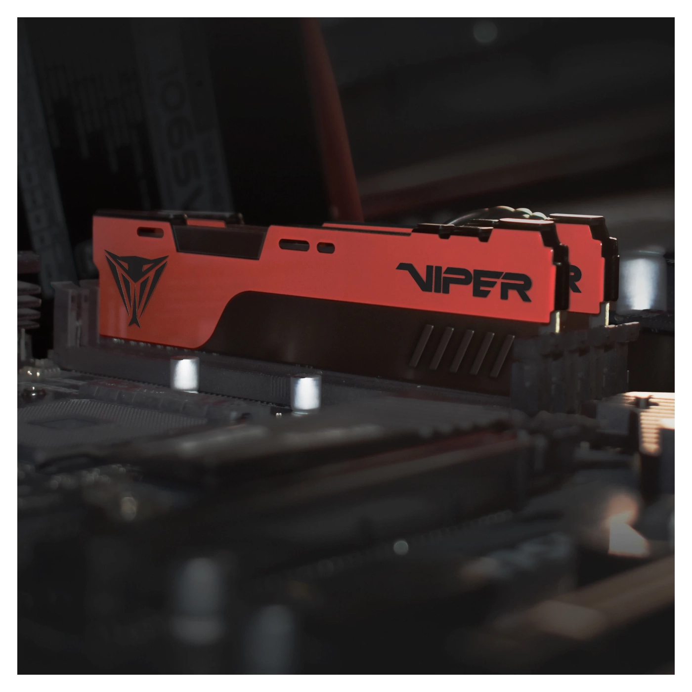 Купить Модуль памяти Patriot Viper Elite II Red DDR4-4000 32GB (2x16GB) (PVE2432G400C0K) - фото 7