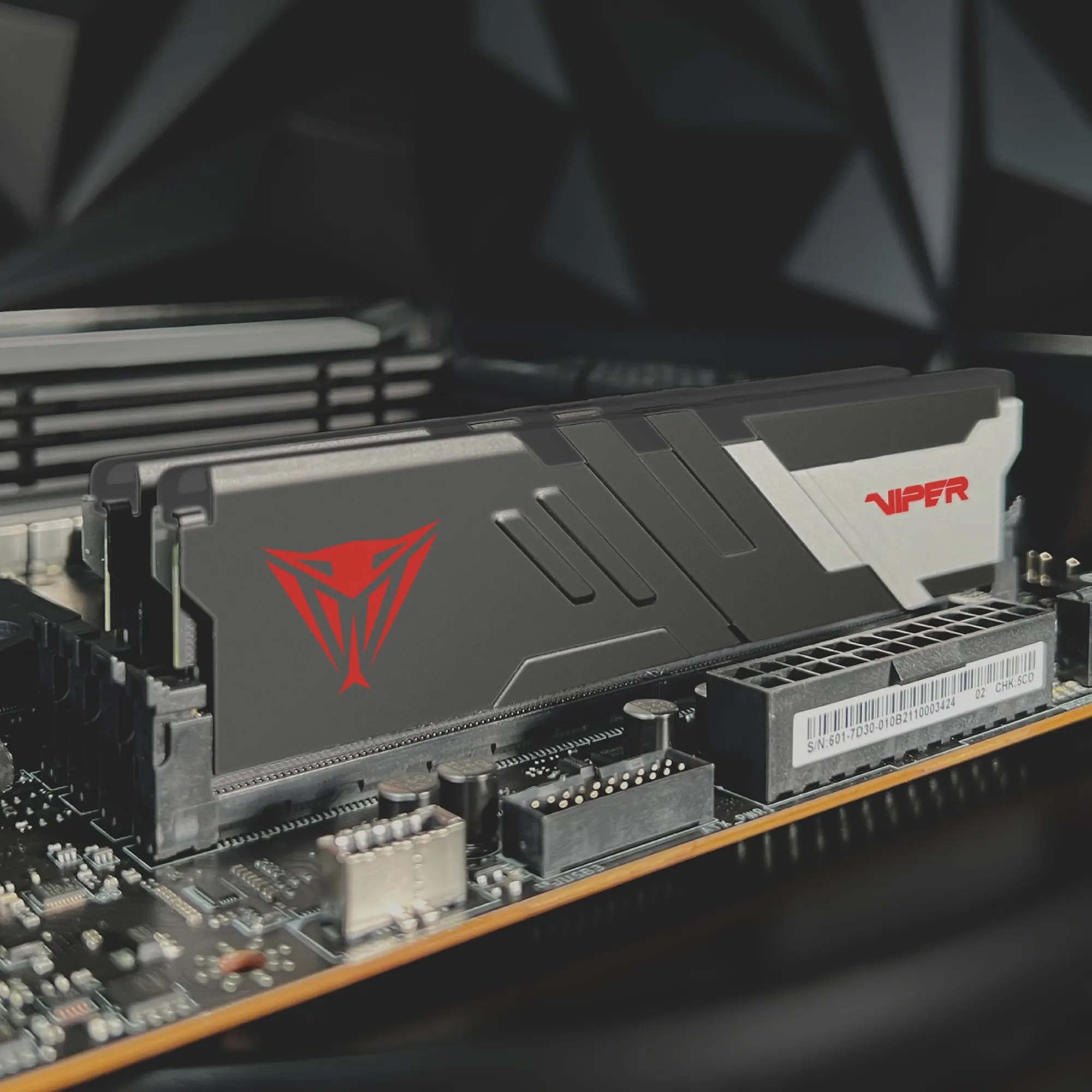 Купить Модуль памяти Patriot Viper Venom DDR5-7000 32GB (2x16GB) (PVV532G700C32K) - фото 6
