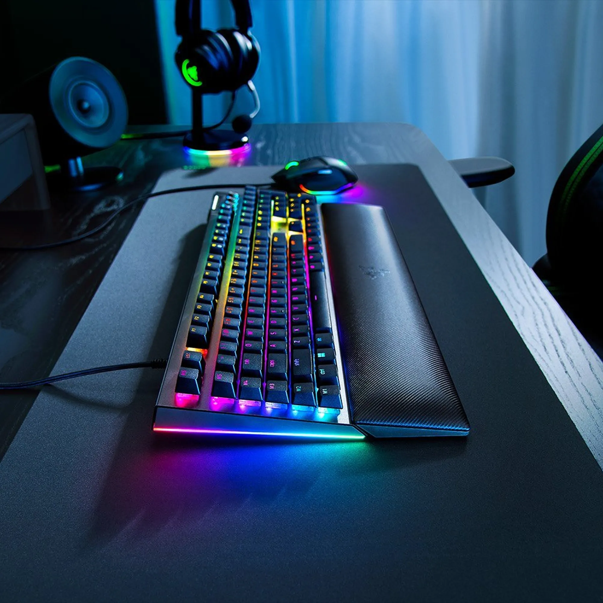 Купить Клавиатура RAZER BlackWidow V4 Green Switch RU (RZ03-04690100-R3M1) - фото 9