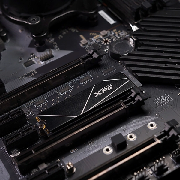 Купить SSD диск ADATA XPG GAMMIX S70 BLADE 1TB M.2 (AGAMMIXS70B-1T-CS) - фото 8