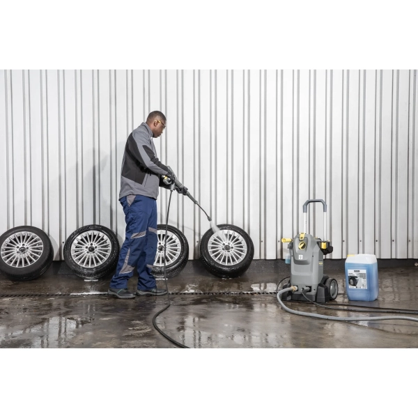 Купити Мийка високого тиску Karcher HD 6/15 M (1.150-930.0) - фото 6