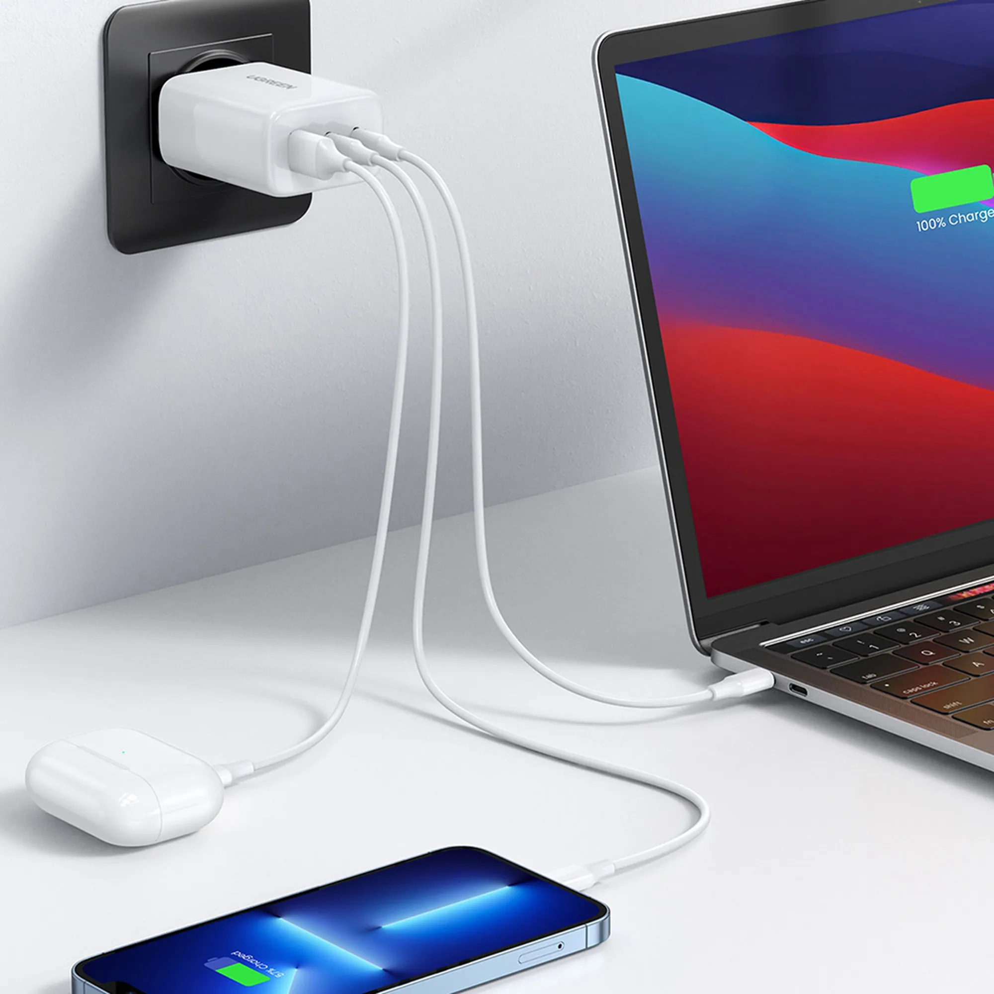Купить Зарядное устройство Ugreen CD275 3xUSB 65W (2xType-C+USB QC3.0) Fast Charger White (90496) - фото 4