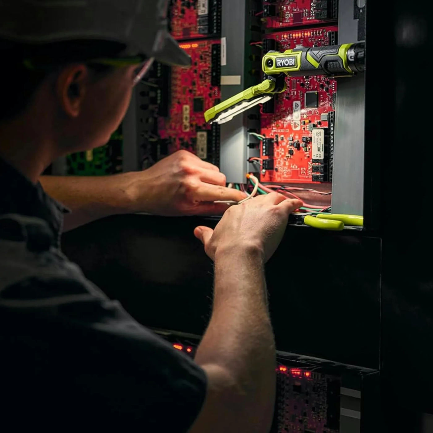 Купить Фонарь Ryobi RLP4-120G (5133006131) - фото 3