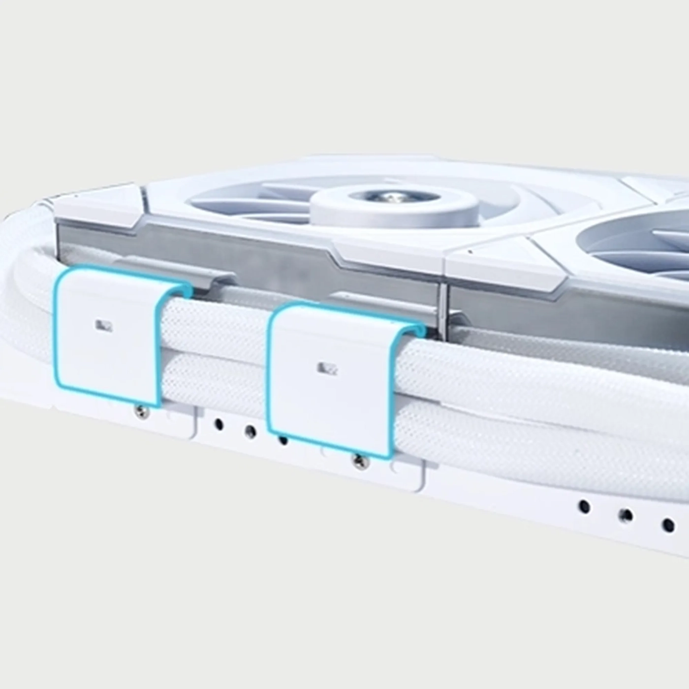 Купить Система водяного охлаждения Lian Li HydroShift LCD 360S White (G89.GHSLCD36SW.00) - фото 3
