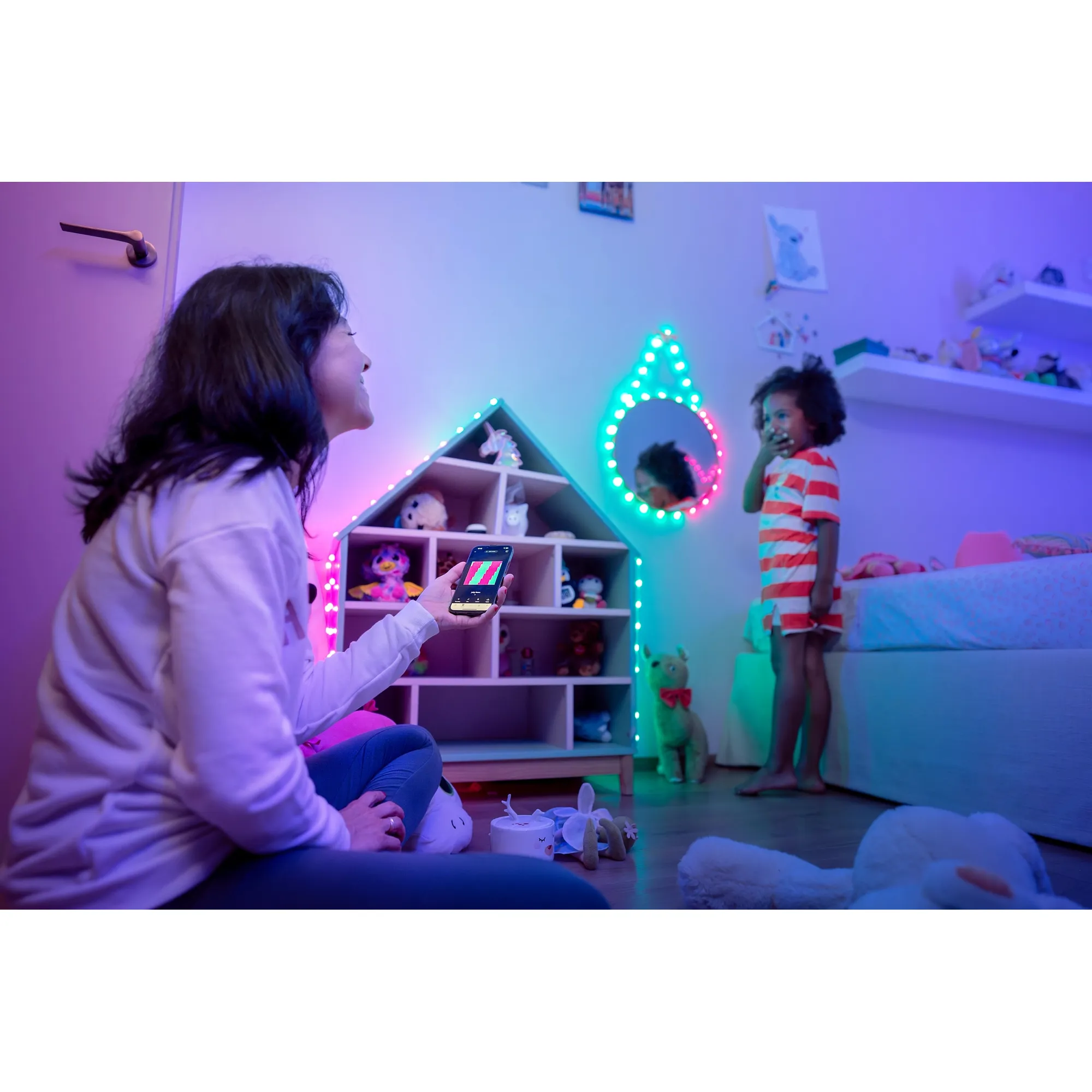 Купить Умная LED гирлянда Twinkly Candies Heart RGB 200LED 12m Green (TWKH200RGB-G) - фото 6
