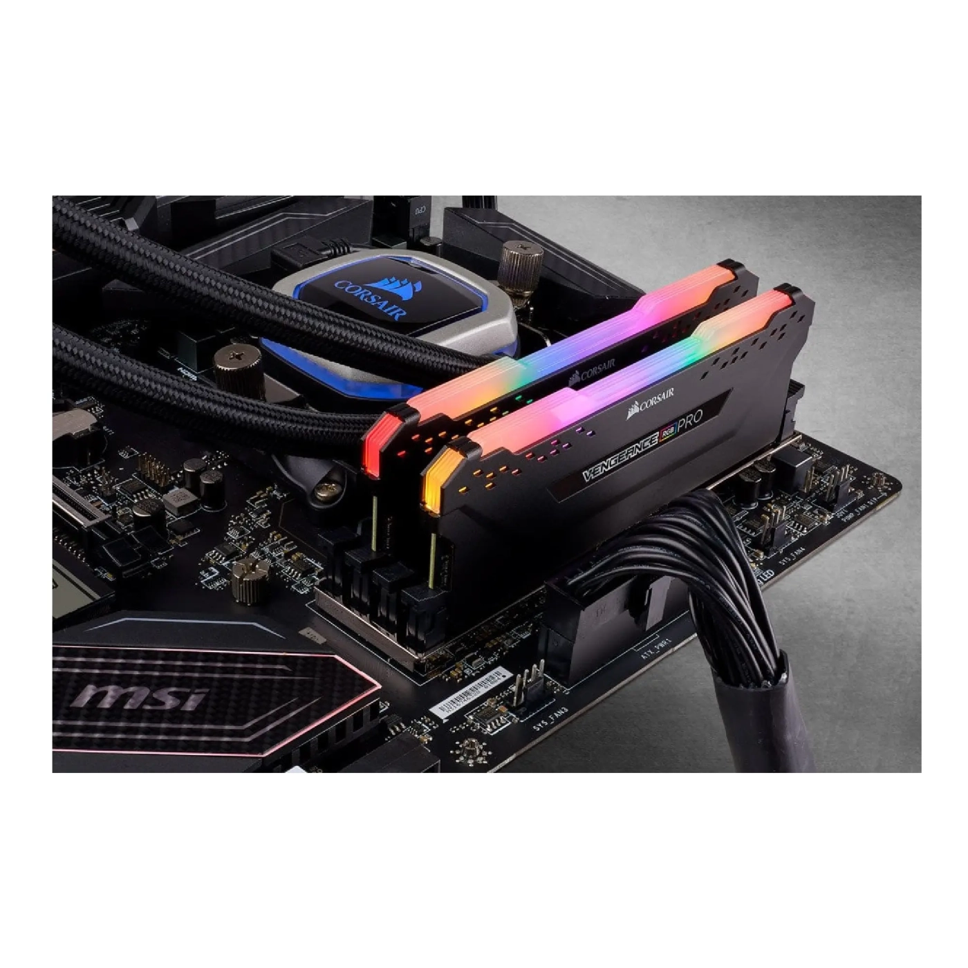 Купити Модуль пам'яті Corsair Vengeance RGB Pro DDR4-3600 64GB (2x32GB) CL18 1,35V (CMW64GX4M2D3600C18) - фото 5