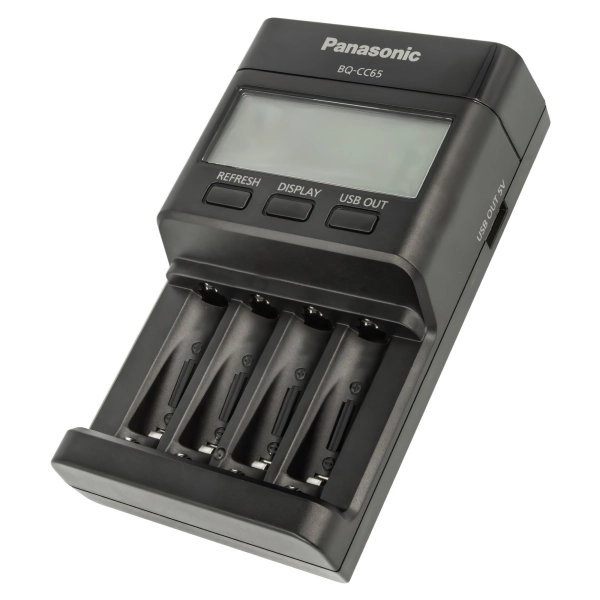 Купити Зарядний пристрій Panasonic Flagship Charger АА/ААА (BQ-CC65E) - фото 4