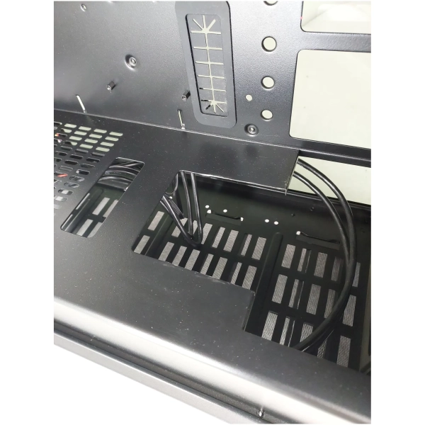 Купить Уценка Корпус Thermaltake A500 Aluminum TG (CA-1L3-00M9WN-00AE000105) - фото 6
