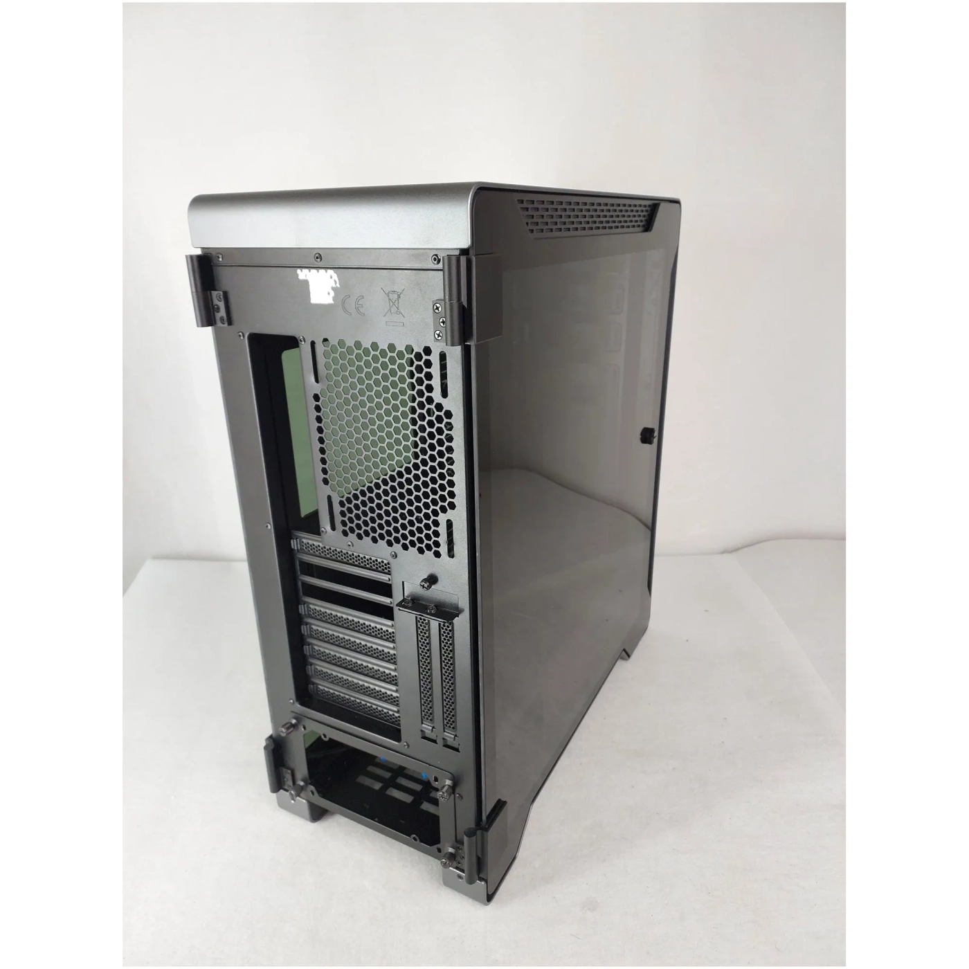 Купить Уценка Корпус Thermaltake A500 Aluminum TG (CA-1L3-00M9WN-00AE000105) - фото 10