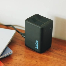Купить Зарядное устройство GoPro Dual Battery Charger для HERO13 Black (AEDBD-201-EU) - фото 4