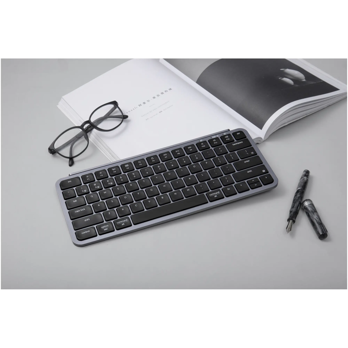 Купити Клавіатура Keychron B1 Pro USB/WL/BT Space Gray (B1P-K1-UA) - фото 11