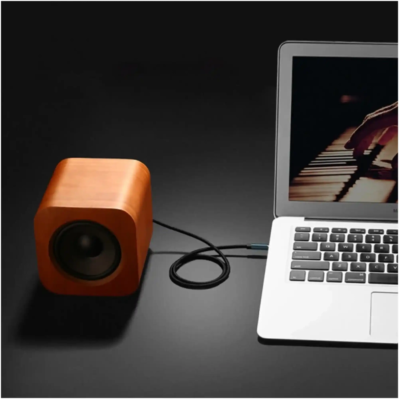 Купить Кабель UGREEN AV112 Angled Cable 3.5mm Male to 3.5mm Male Cable Gold Plated Metal Case with Braid 1m Blue (60179) - фото 5