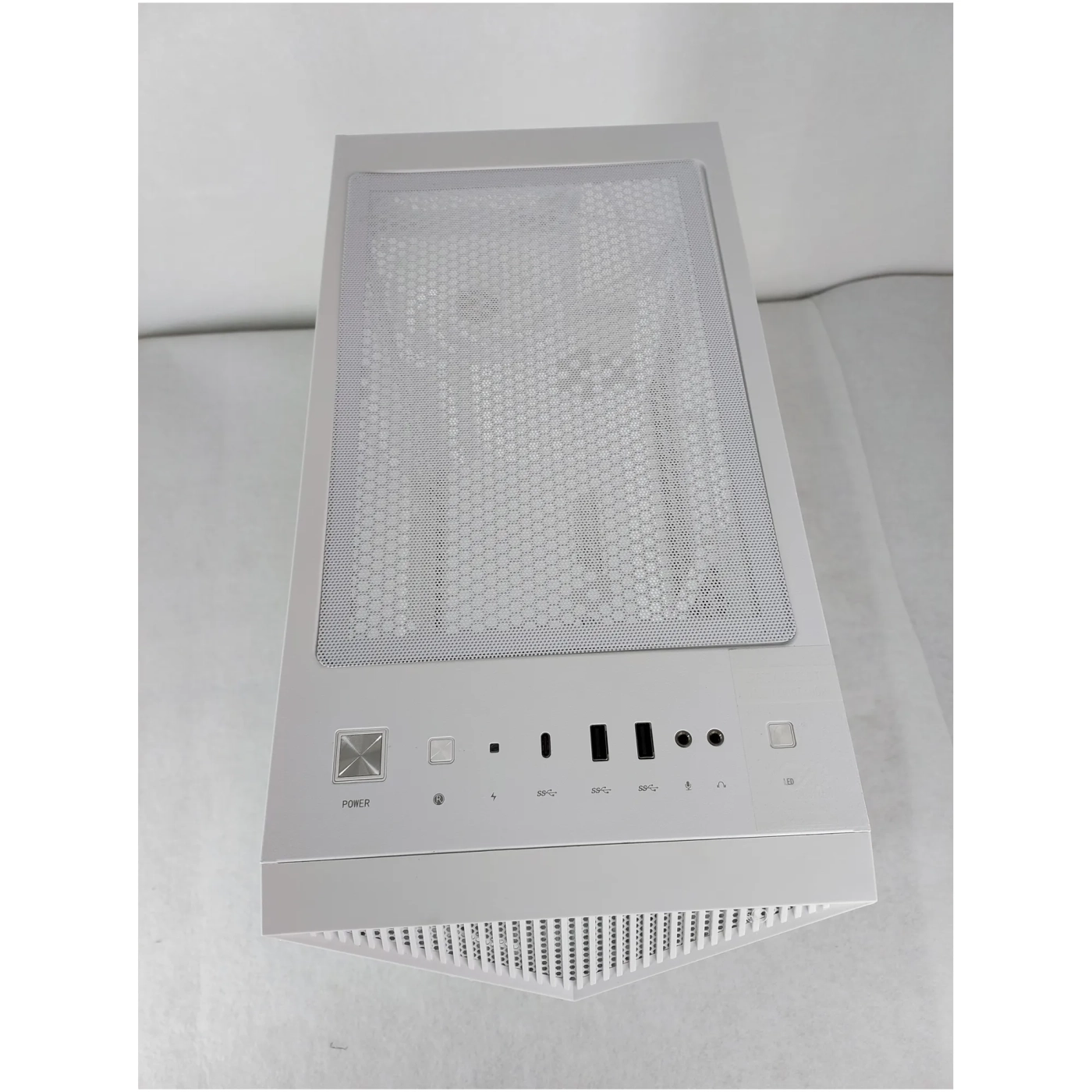 Купить Уценка Корпус MSI MPG GUNGNIR 110R White (3067G10W21W5710315000455) - фото 10
