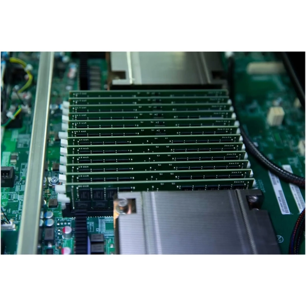 Купить Модуль памяти для сервера Kingston DDR5-6400 32GB RDIMM (KSM64R52BD8-32HA) - фото 4