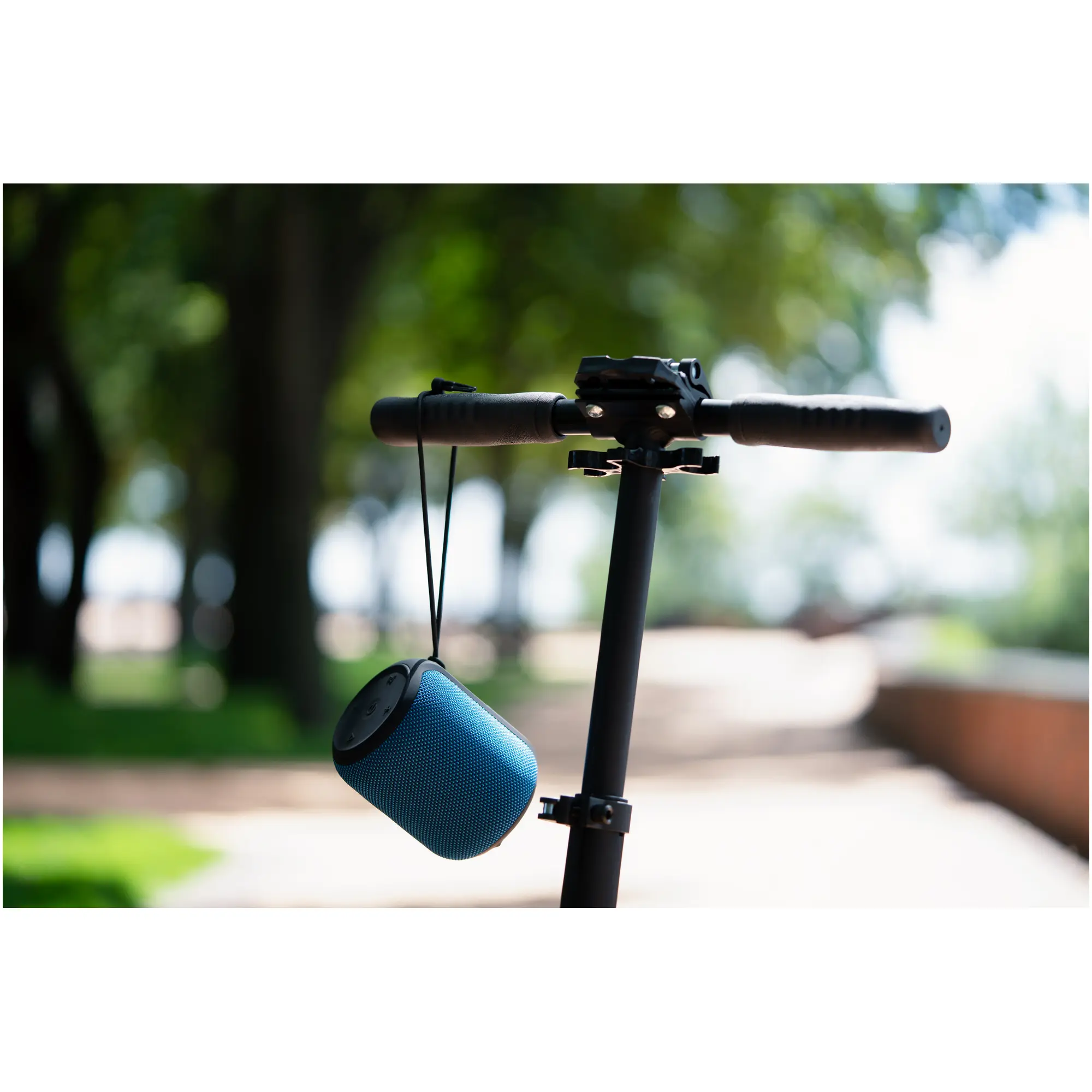 Купить Портативная колонка 2E SoundXPod Blue (2E-BSSXPWBL) - фото 7