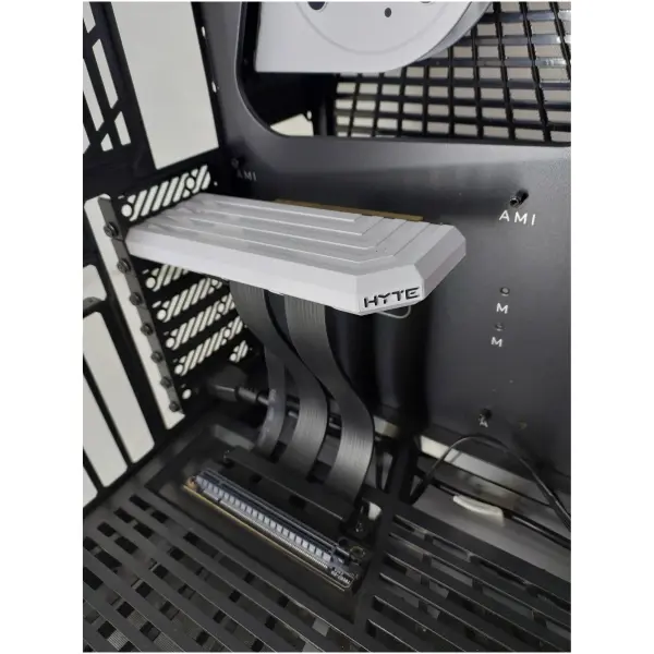 Купить Уценка Корпус Hyte Y70 TOUCH Black-White (2923BY07700290) - фото 8