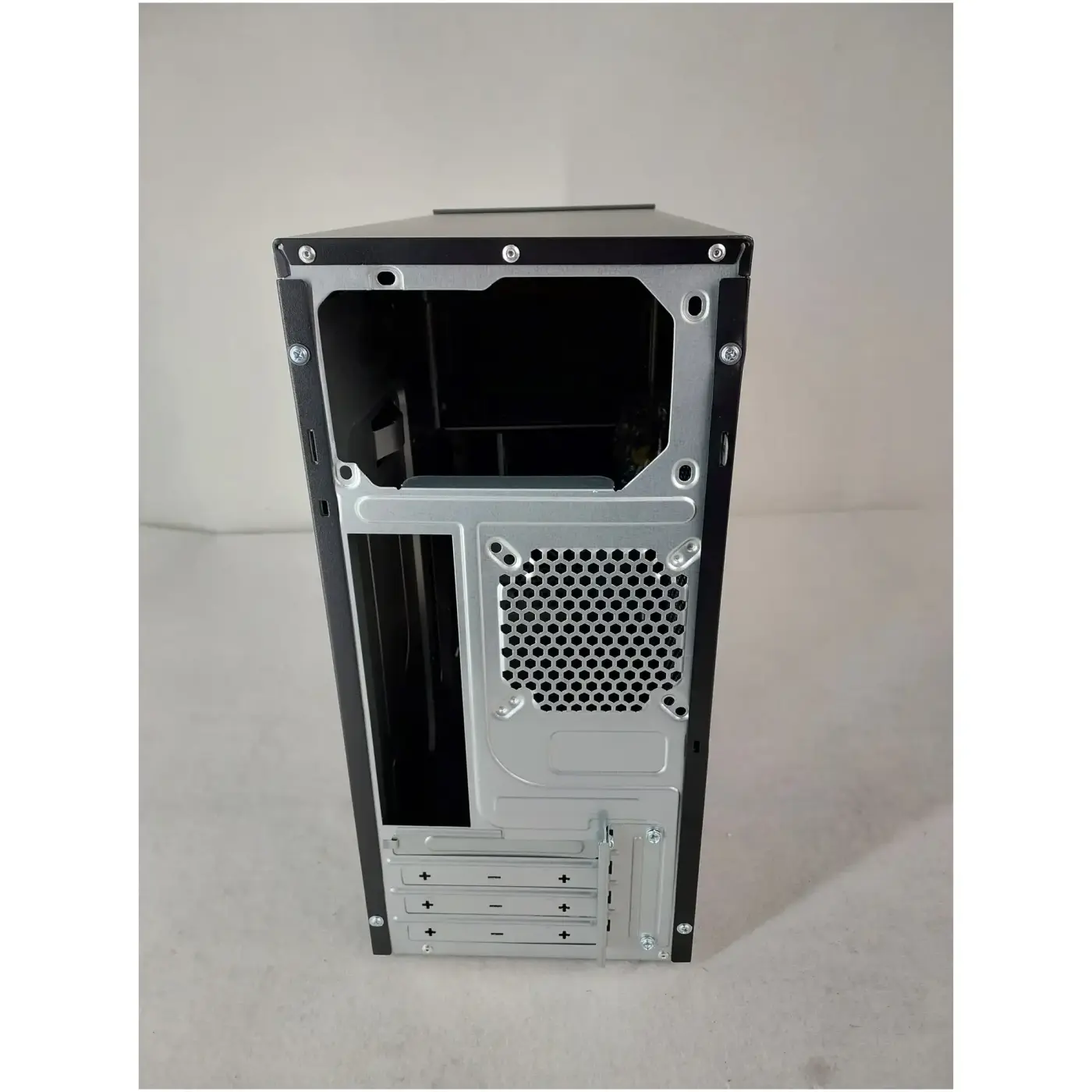 Купить Корпус GAMEMAX MT-308-2U3 Black (270-MT3082U330) - фото 4