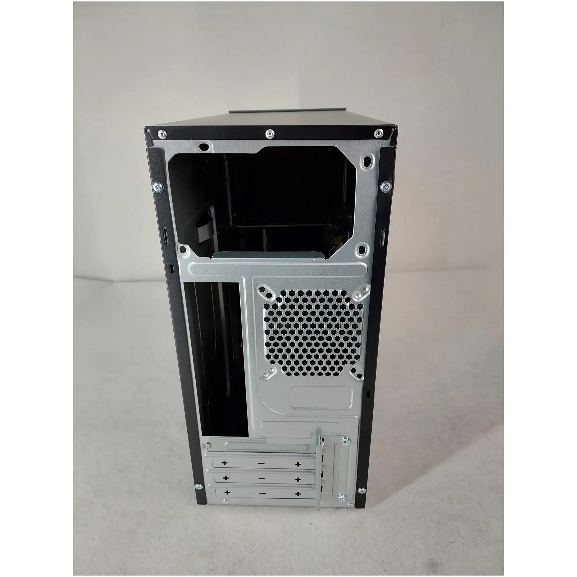 Купить Корпус GAMEMAX MT-308-2U3 Black (270-MT3082U330) - фото 4