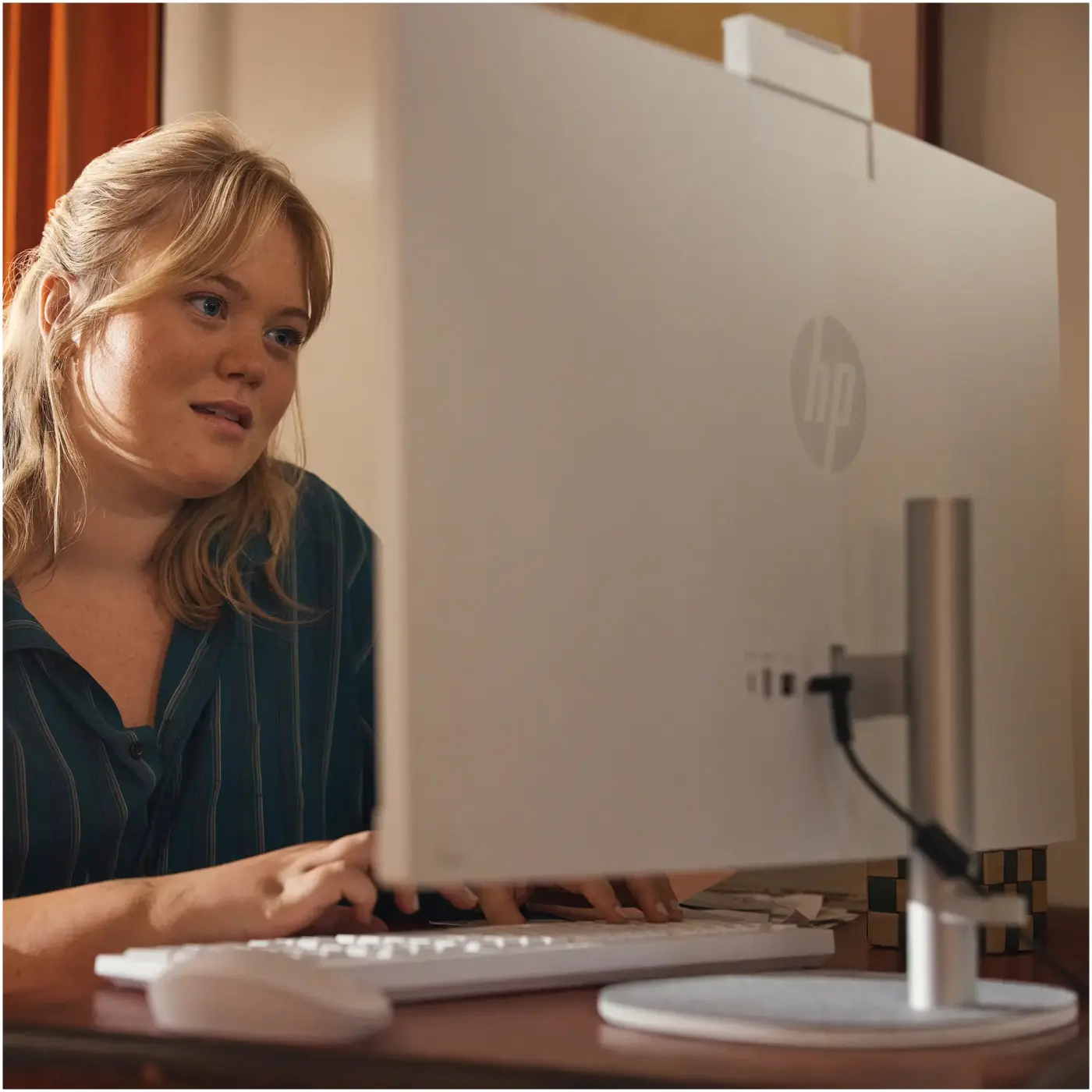 Купить Моноблок HP All-in-One 27-cr1004ua (A45E3EA) - фото 5