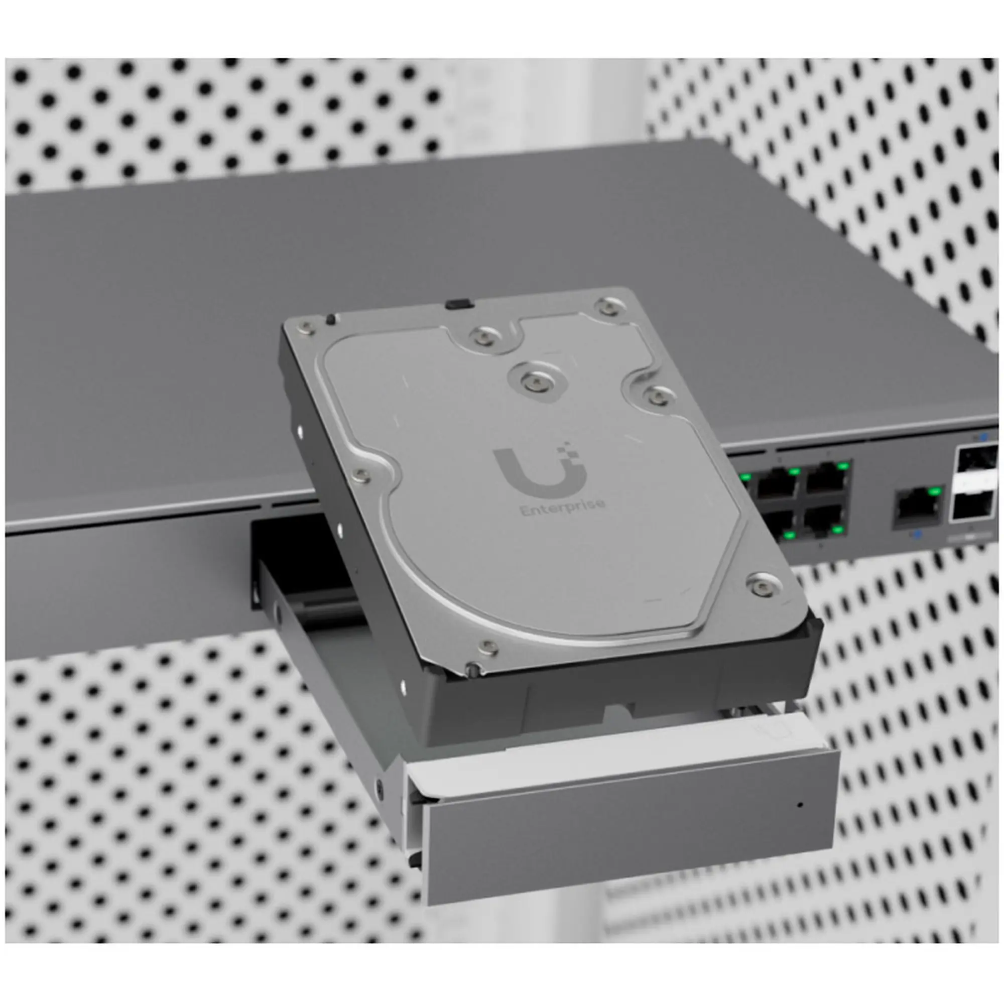 Купить Сетевое хранилище NAS Ubiquiti UNAS-PRO - фото 9