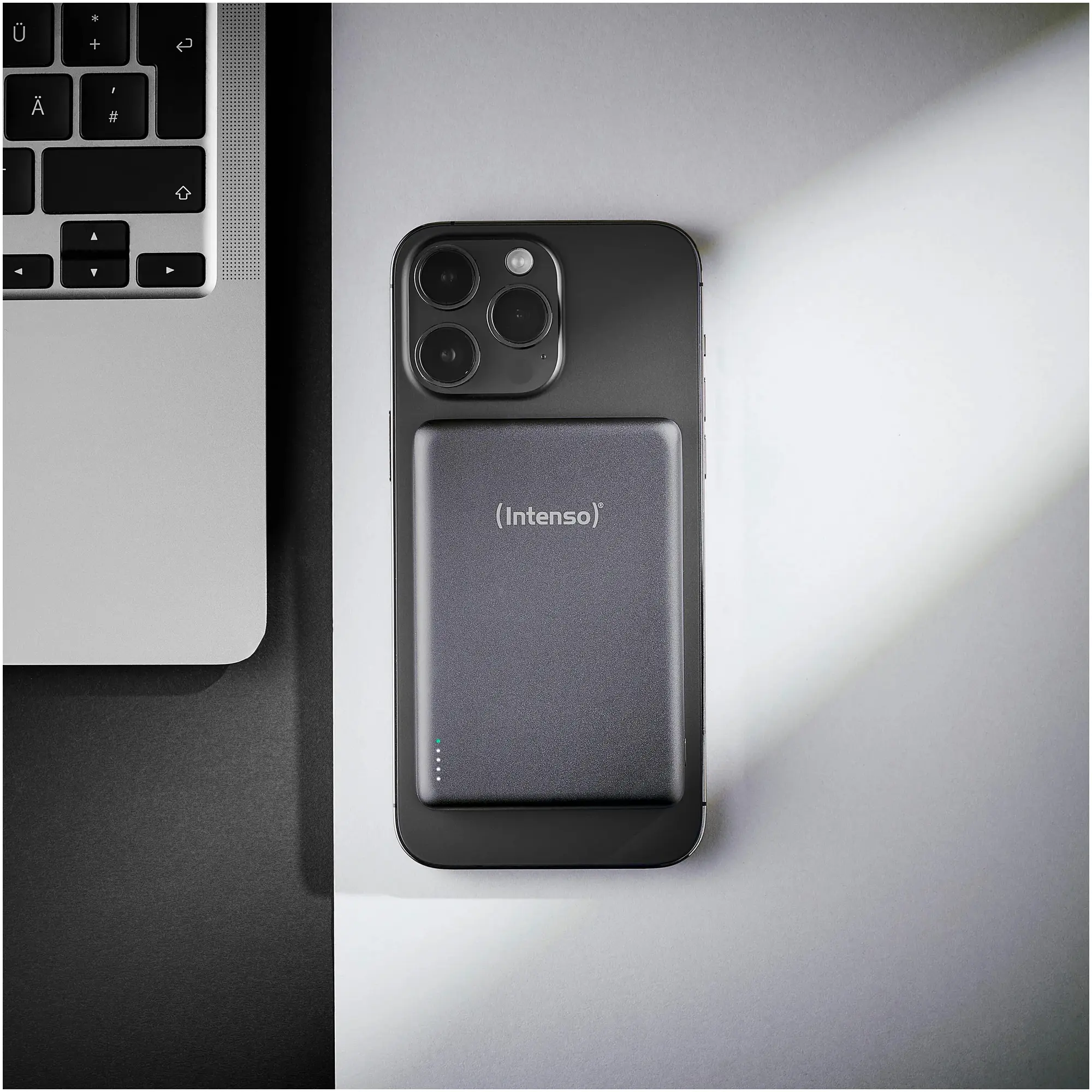 Купить Павербанк УМБ Intenso MW10000 10000mAh 20W Grey (7344034) - фото 7