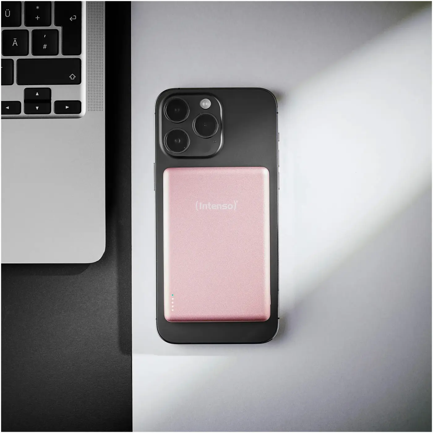 Купить Павербанк УМБ Intenso MW10000 10000mAh 20W Rose (7344033) - фото 8